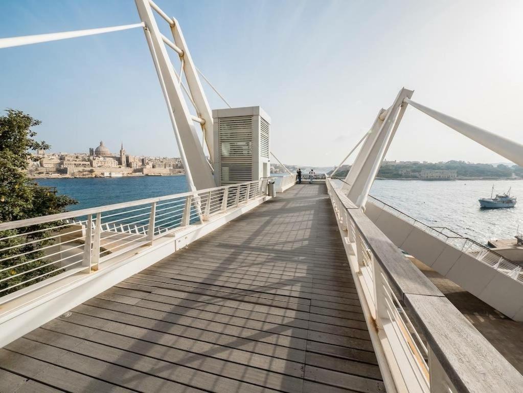 Sir William Reid * Sliema